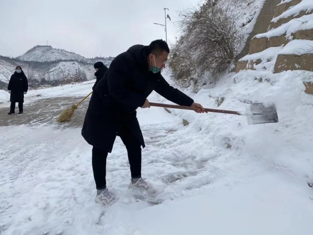 新春佳节的温暖守护 | 利来国际app以行动书写责任，拾金不昧照亮人心